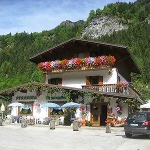 Affittacamere Affittacamere Pizzeria Marmolada, Rocca Pietore